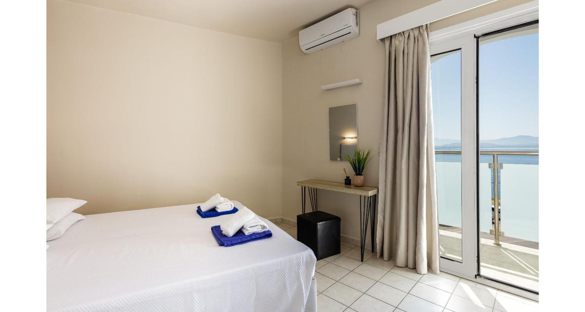 Areti Hotel Agia Galini Exteriör bild